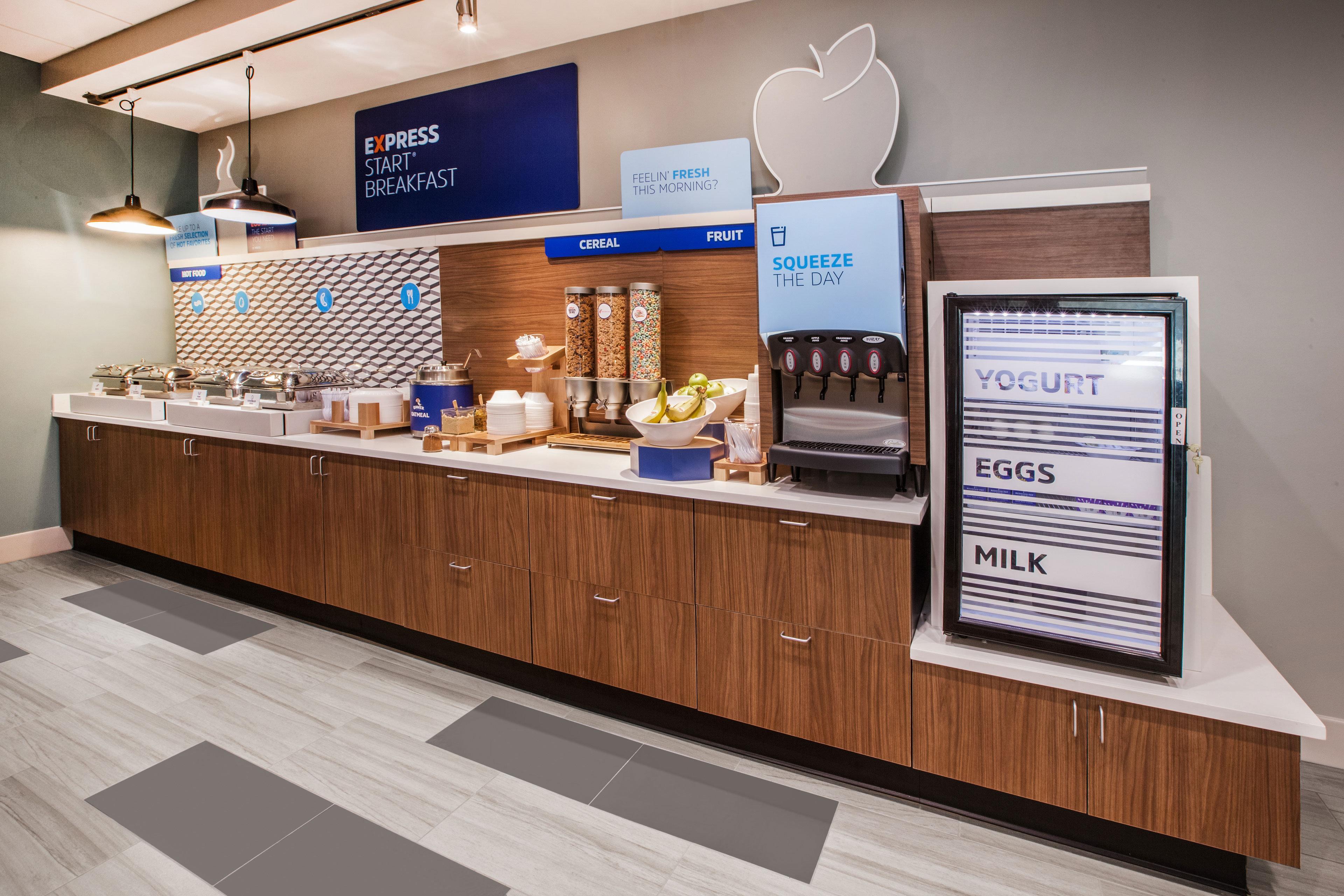 Holiday Inn Express Hotel & Suites Frankfort By Ihg Экстерьер фото