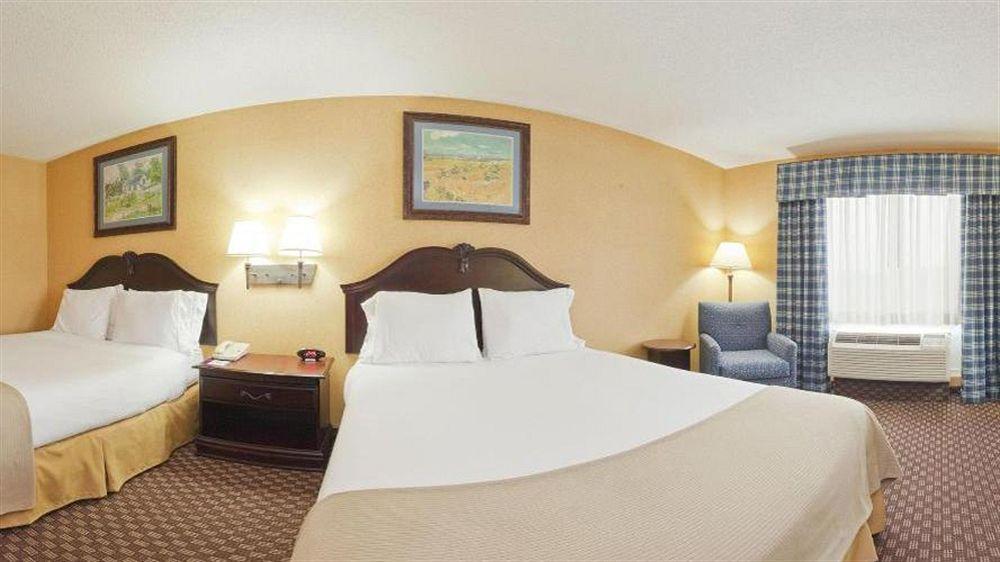 Holiday Inn Express Hotel & Suites Frankfort By Ihg Экстерьер фото